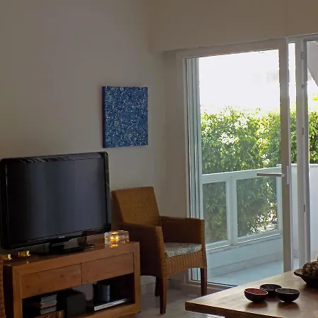 Appartamento 3b Seafront Pool Elegant Apt - Londa Beach *