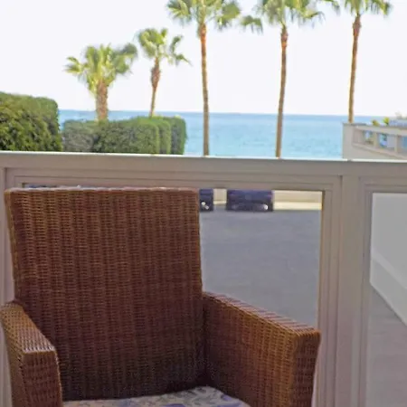 Lejlighed 3b Seafront Pool Elegant Apt - Londa Beach